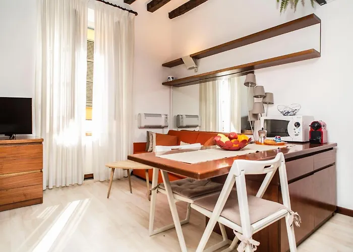 Living Milan - Via Fiori Chiari 26