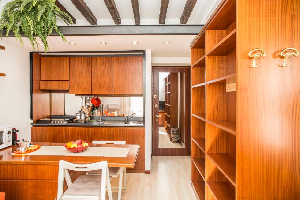 Apartment Living - Via Fiori Chiari 26